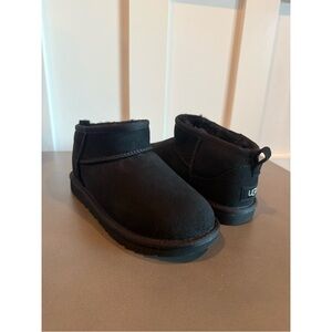UGG Classic Ultra Mini Boots